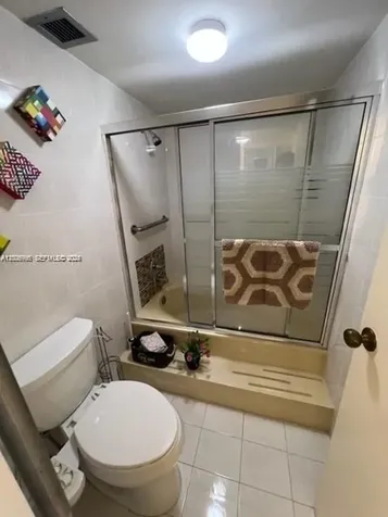16570 NE 26th Avenue North Miami Beach FL 33160