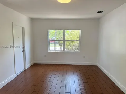 294 NE 57th Street Miami FL 33137