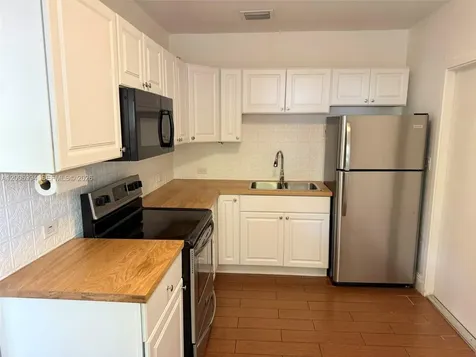 294 NE 57th Street Miami FL 33137