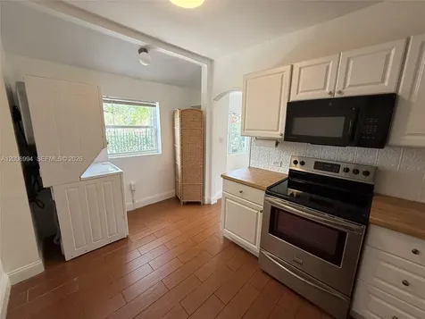 294 NE 57th Street Miami FL 33137