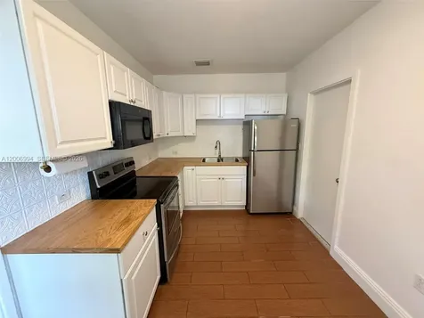 294 NE 57th Street Miami FL 33137