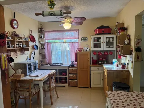471 NE 210th Circle Terrace Miami FL 33179