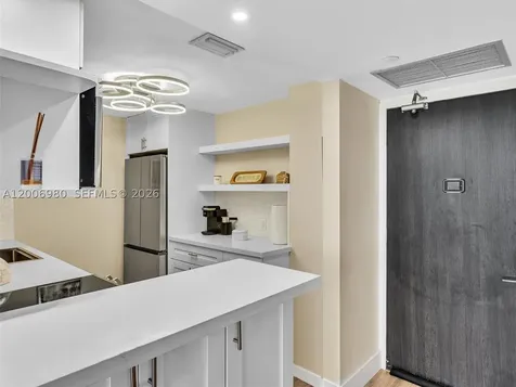 20301 W Country Club Drive Aventura FL 33180