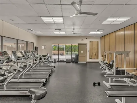 20301 W Country Club Drive Aventura FL 33180
