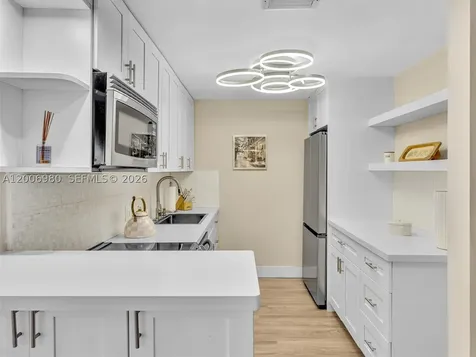 20301 W Country Club Drive Aventura FL 33180