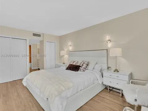 20301 W Country Club Drive Aventura FL 33180