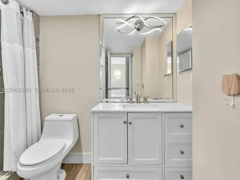 20301 W Country Club Drive Aventura FL 33180