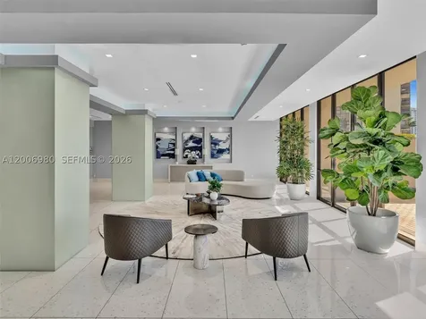 20301 W Country Club Drive Aventura FL 33180