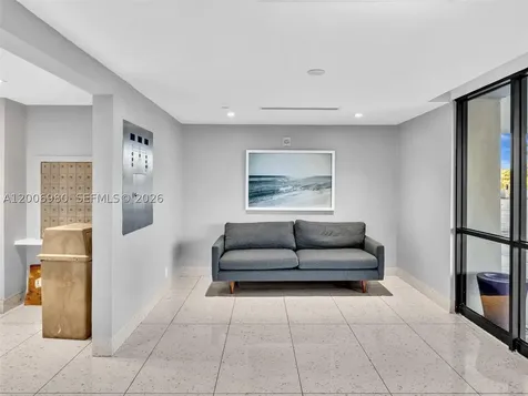 20301 W Country Club Drive Aventura FL 33180