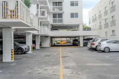 401 Ocean Drive Miami Beach FL 33139