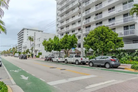 401 Ocean Drive Miami Beach FL 33139