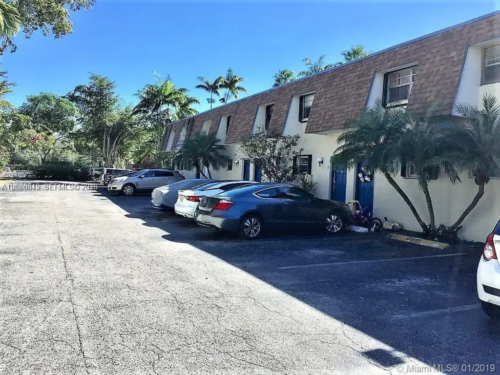 15385 S Dixie Highway Palmetto Bay FL 33157