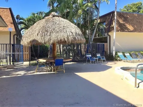 15385 S Dixie Highway Palmetto Bay FL 33157
