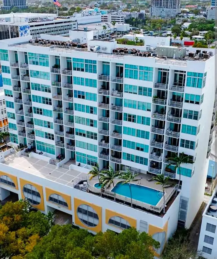 2200 NE 4th Avenue Miami FL 33137