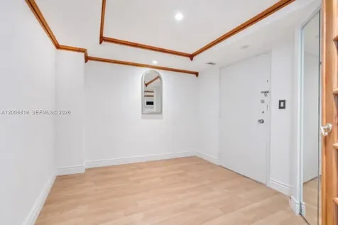 5555 Collins Avenue Miami Beach FL 33140