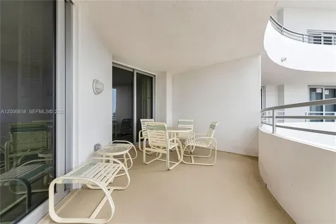 5555 Collins Avenue Miami Beach FL 33140