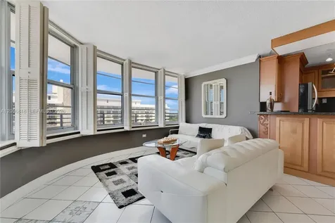 5555 Collins Avenue Miami Beach FL 33140