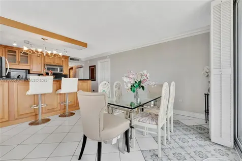 5555 Collins Avenue Miami Beach FL 33140
