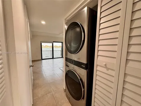 401 NW 109th Avenue Miami FL 33172