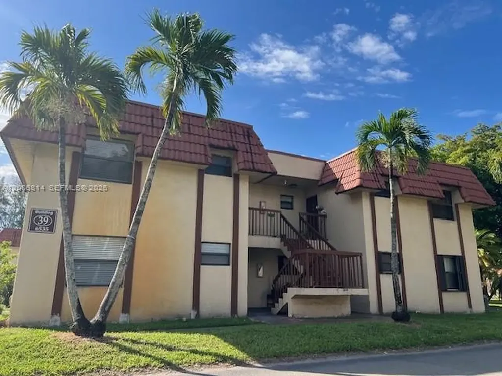 6535 W 26th Drive Hialeah FL 33016