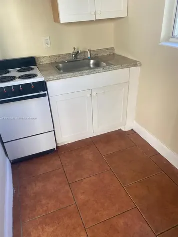 1319 NW 60th Street Miami FL 33142