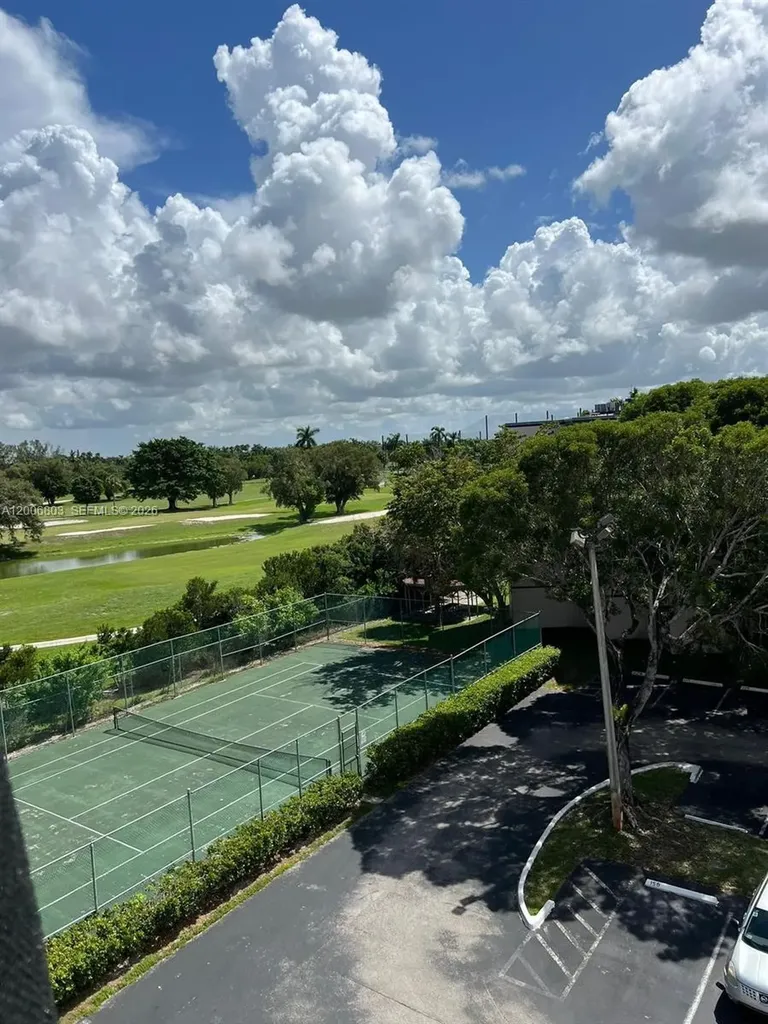 7125 NW 186th Street Hialeah FL 33015