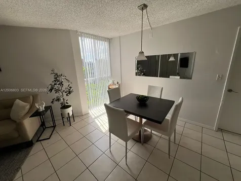 7125 NW 186th Street Hialeah FL 33015
