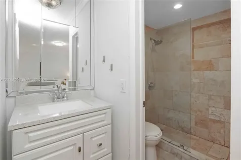 9394 SW 77th Avenue Miami FL 33156