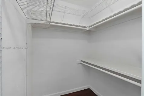 9394 SW 77th Avenue Miami FL 33156