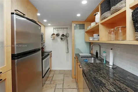 9394 SW 77th Avenue Miami FL 33156