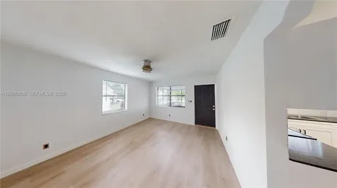 2211 Cleveland Street Hollywood FL 33020