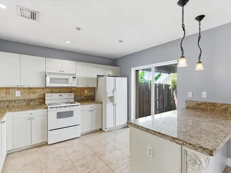 5982 SW 162nd Court Miami FL 33193