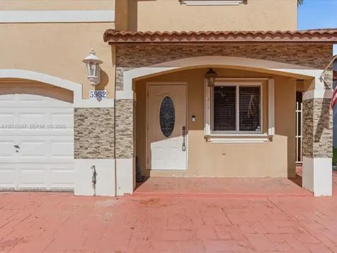 5982 SW 162nd Court Miami FL 33193