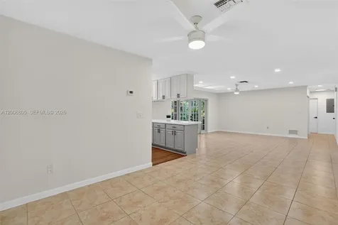 15821 SW 86th Avenue Palmetto Bay FL 33157