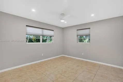15821 SW 86th Avenue Palmetto Bay FL 33157