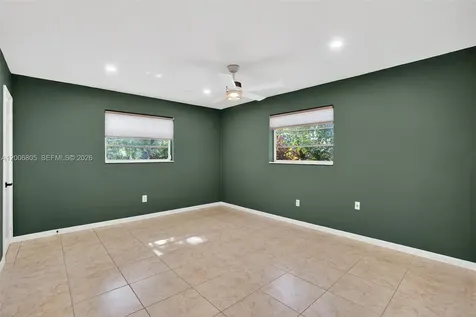 15821 SW 86th Avenue Palmetto Bay FL 33157
