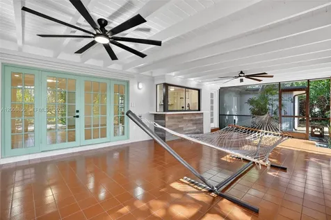 15821 SW 86th Avenue Palmetto Bay FL 33157