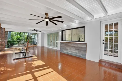 15821 SW 86th Avenue Palmetto Bay FL 33157