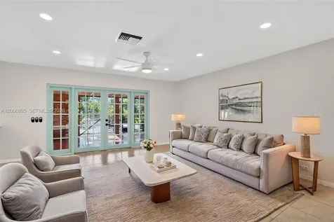15821 SW 86th Avenue Palmetto Bay FL 33157