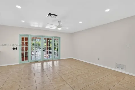 15821 SW 86th Avenue Palmetto Bay FL 33157