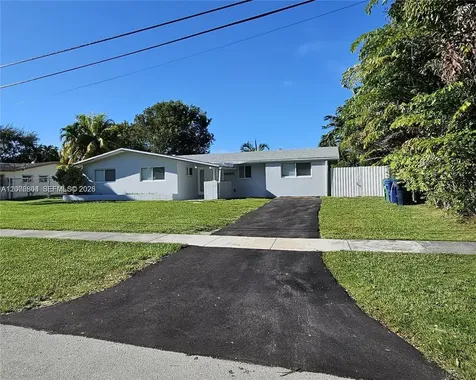 10050 Broad Channel Drive Cutler Bay FL 33157