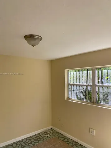 1319 NW 60th Street Miami FL 33142