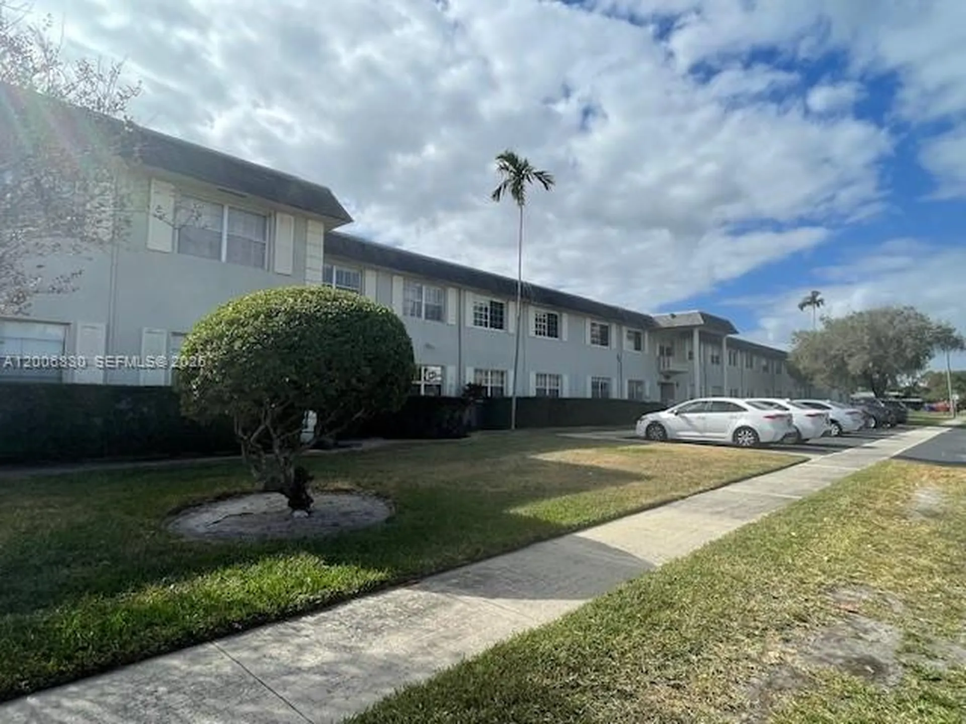 1560 Mckinley Street Hollywood FL 33020