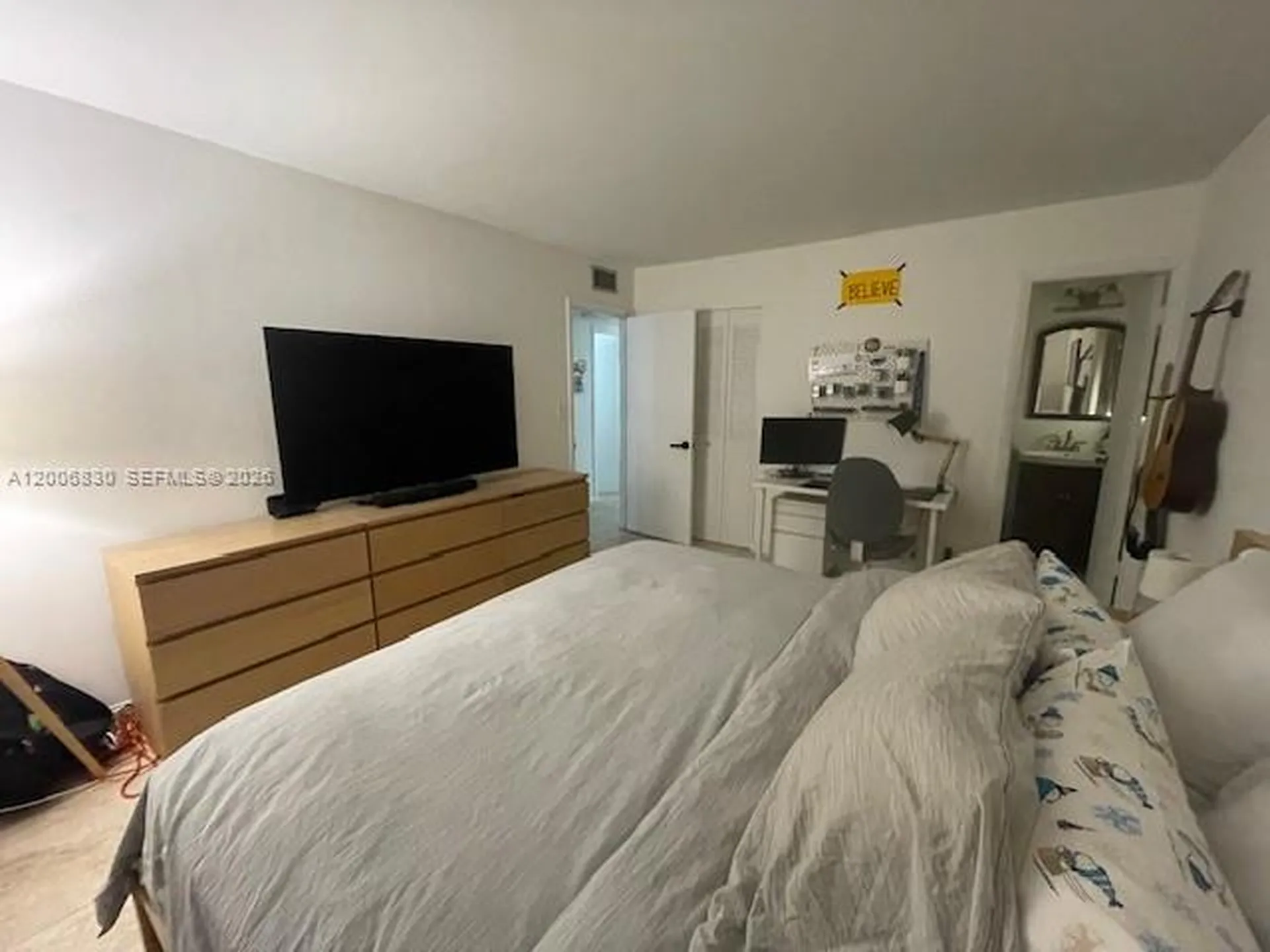 1560 Mckinley Street Hollywood FL 33020