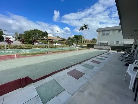 1560 Mckinley Street Hollywood FL 33020