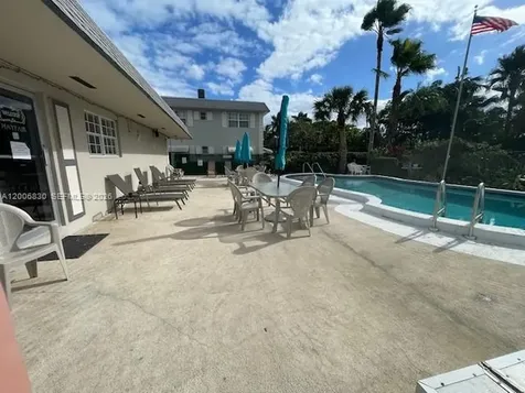 1560 Mckinley Street Hollywood FL 33020