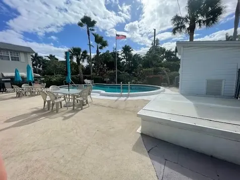 1560 Mckinley Street Hollywood FL 33020