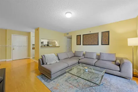 19555 E Country Club Drive Aventura FL 33180