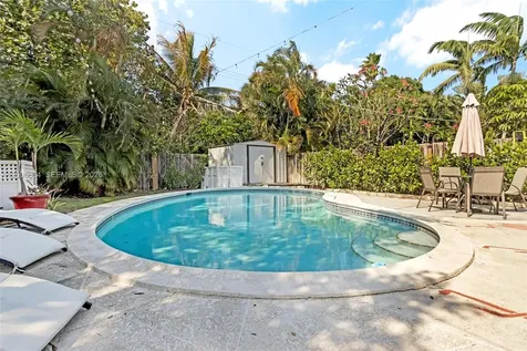 1547 NE 38th Street Oakland Park FL 33334
