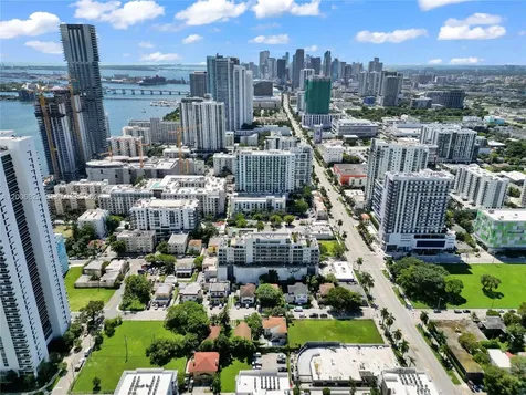 321 NE 26th Street Miami FL 33137